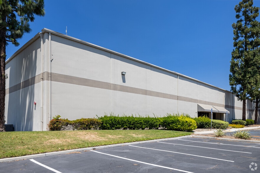 More Photos Of 7361-7471 Doig Dr, Garden Grove Warehouse For Lease