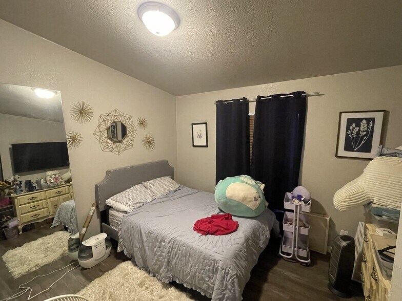 More Photos Of 12702 N Sanders Rd, Marana General Retail For Sale