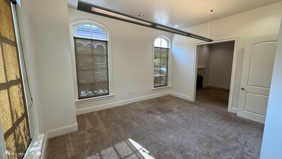 More Photos Of 8450 Holcomb Bridge Rd, Alpharetta Office For Sale