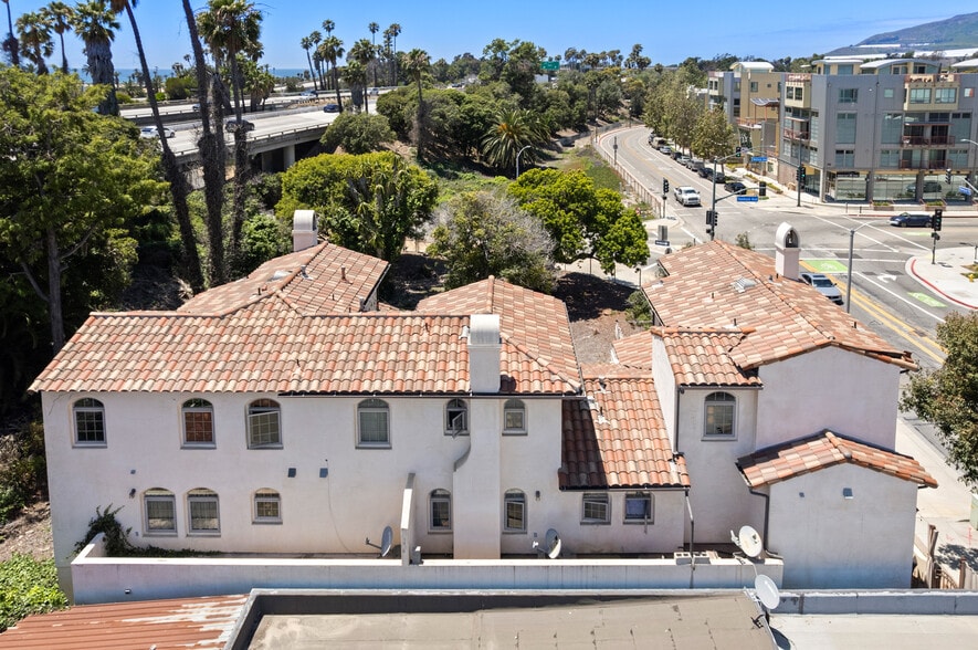 More Photos Of 42 E Thompson Blvd, Ventura Apartments For Sale