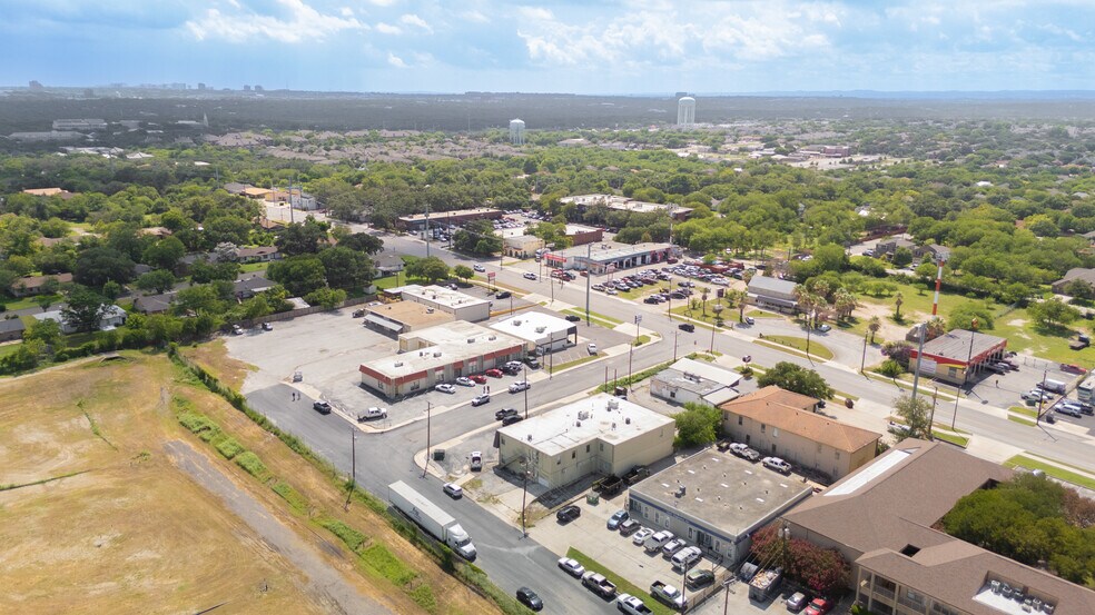 More Photos Of 1003 Beckett Dr, San Antonio Office For Sale
