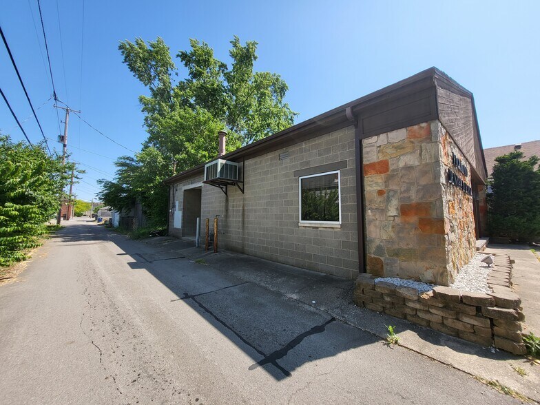 More Photos Of 626 S B St, Richmond Medical For Sale