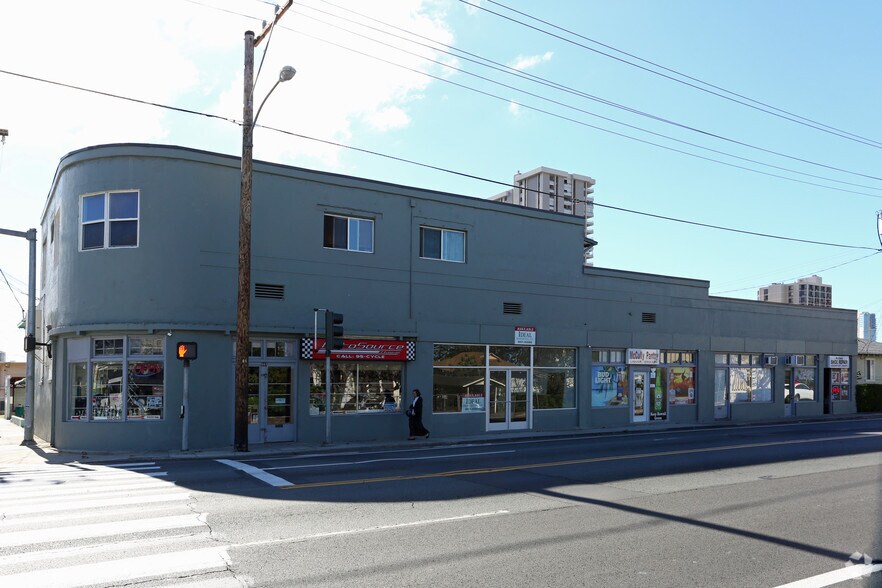 More Photos Of 841-847 McCully St, Honolulu Freestanding For Lease