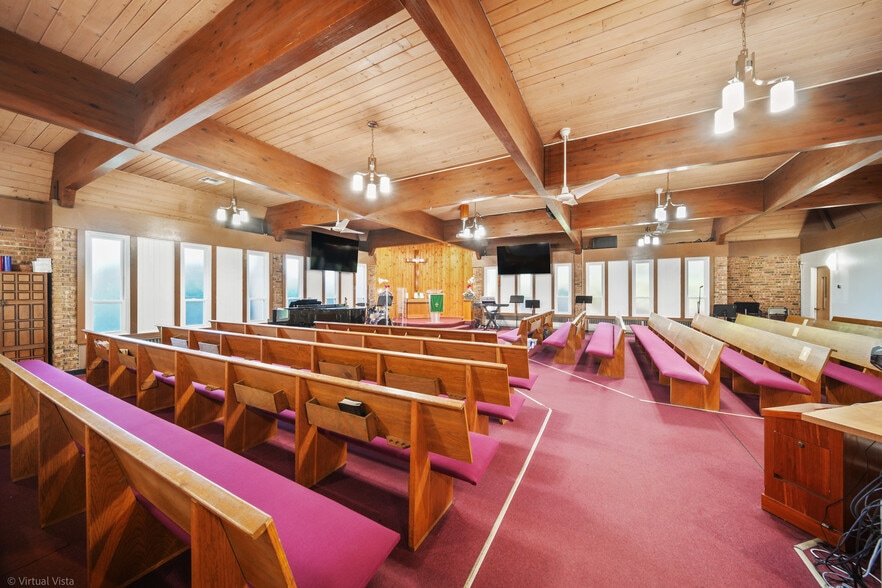 More Photos Of 800 Beau Drive, Des Plaines Religious Facility For Sale
