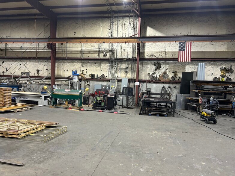 More Photos Of 4208 Charlotte Ave, Nashville Industrial For Lease