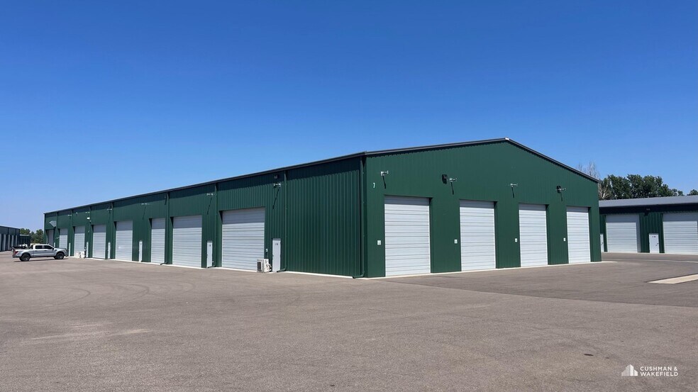 More Photos Of 360 Rancho Dr, Windsor Self Storage For Sale