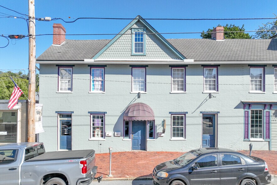 More Photos Of 213-217 Point St, Saltsburg Restaurant For Lease