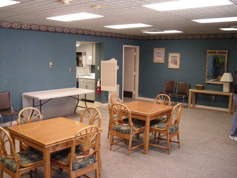 More Photos Of 215 Brooke Ave, Norfolk Office Residential For Sale