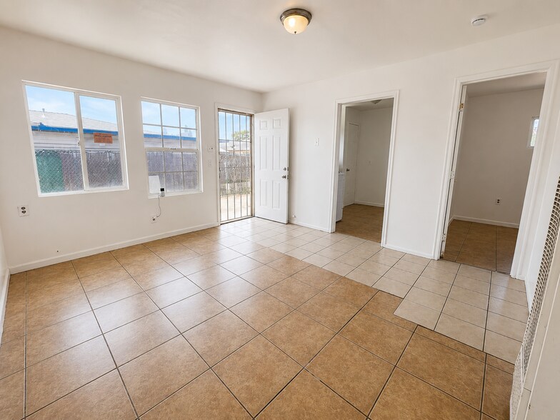 More Photos Of 1907 S J St, Bakersfield Multifamily For Sale