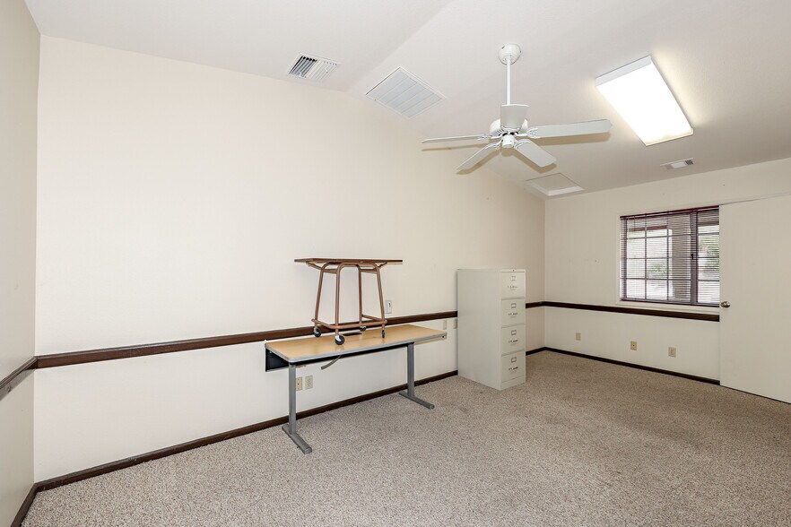 More Photos Of 5320 State Highway 49, Mariposa Office Residential For Sale
