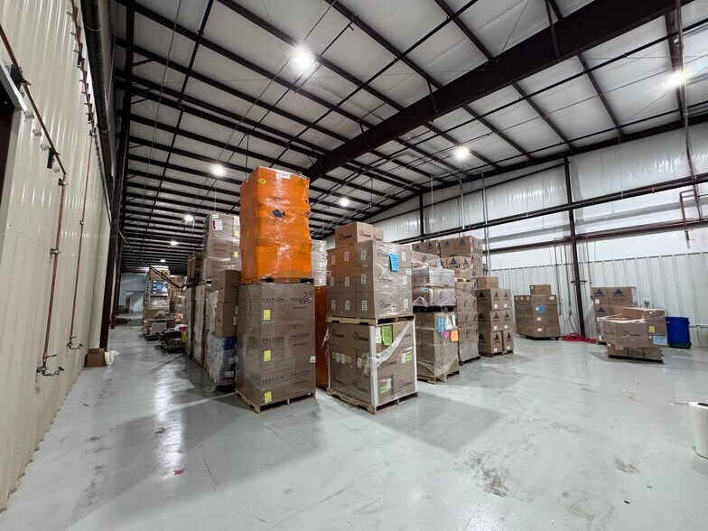 More Photos Of 655 10th St, Cedartown Warehouse For Sale