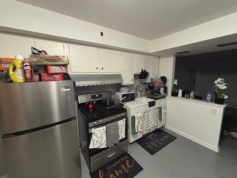 More Photos Of 4411 W Walton St, Chicago Apartments For Sale