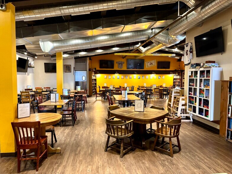 More Photos Of 201 E Custer St, Laramie Restaurant For Sale