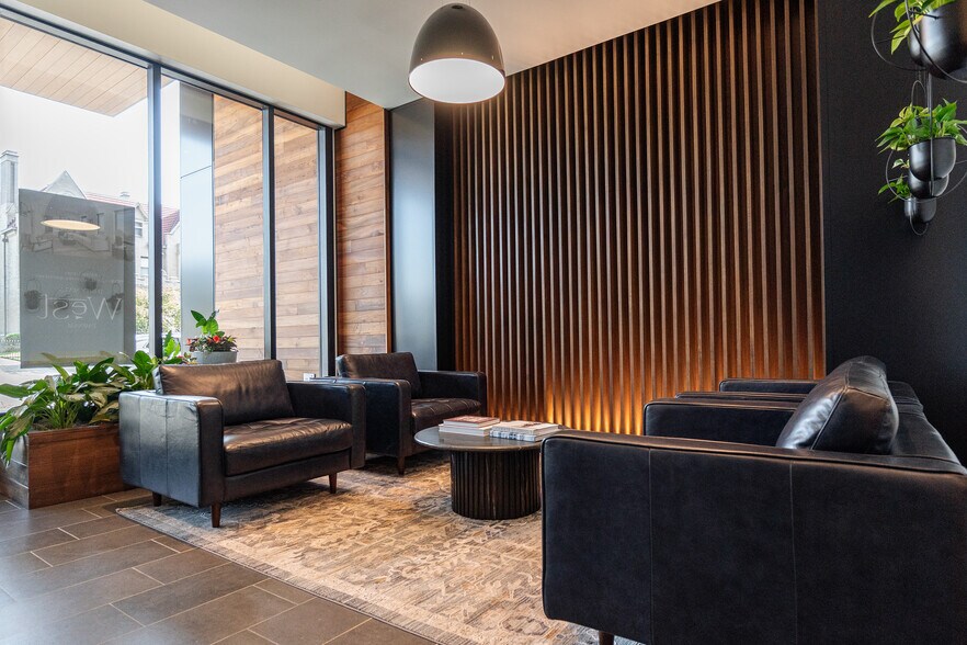 More Photos Of 3710 Harney St, Omaha Apartments For Lease