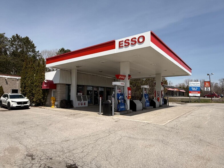 More Photos Of 134 Hwy-60, Huntsville Service Station For Sale
