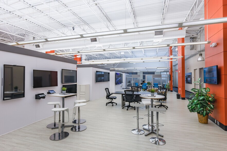 More Photos Of 190 Bluegrass Valley Pky, Alpharetta Office For Lease