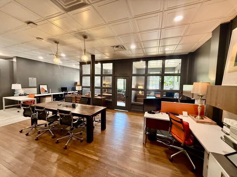 More Photos Of 675 Seminole Ave NE, Atlanta Office For Lease