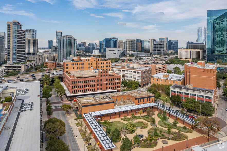 More Photos Of 1815 N Market St, Dallas Restaurant For Lease