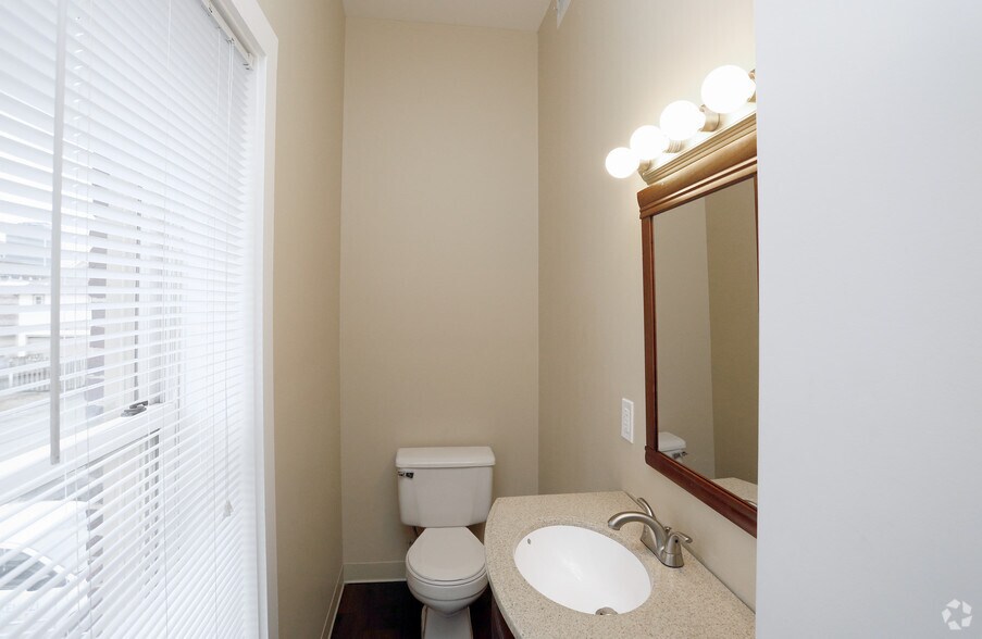 More Photos Of 550 Fletcher Ave, Indianapolis Apartments For Sale