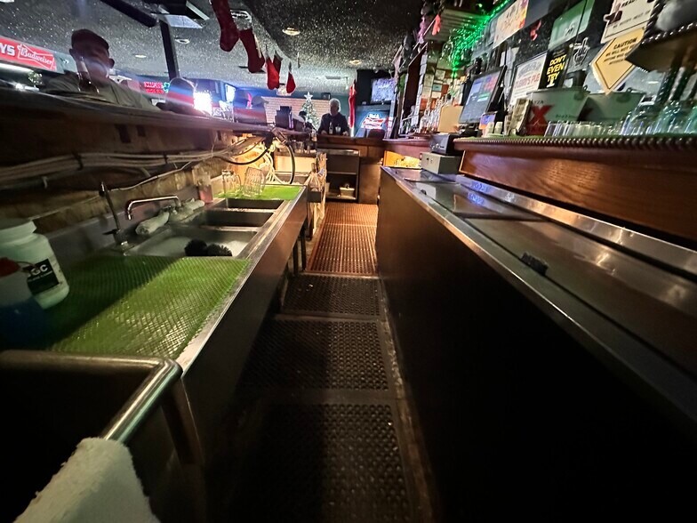 More Photos Of 1063 Hwy 95, Bullhead City Bar For Sale