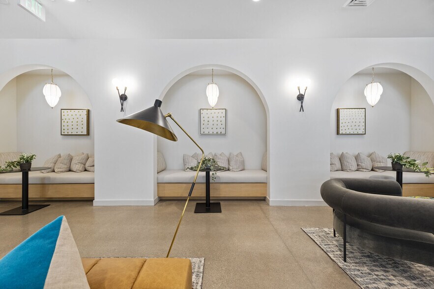 More Photos Of 2040-2060 N Scottsdale Rd, Scottsdale Apartments For Lease