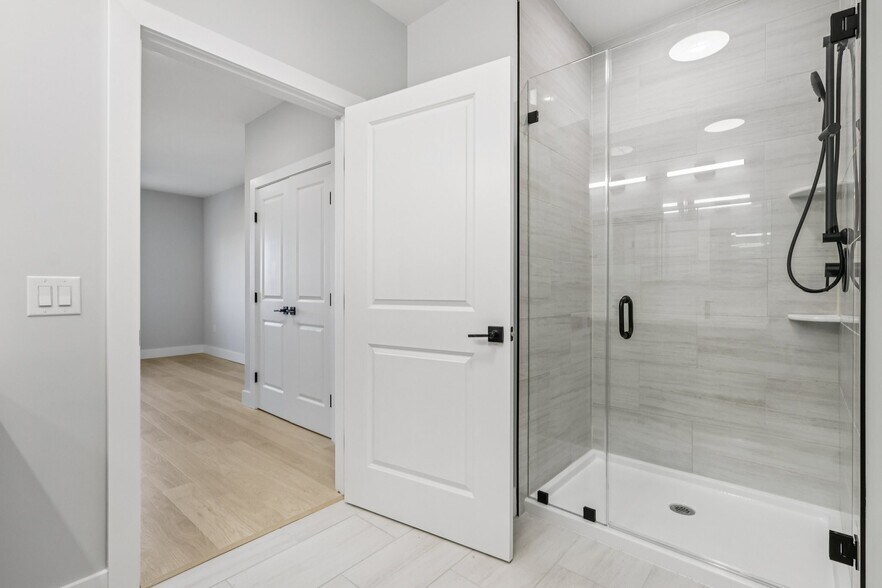 More Photos Of 34-40 Hudson St, Newark Apartments For Lease