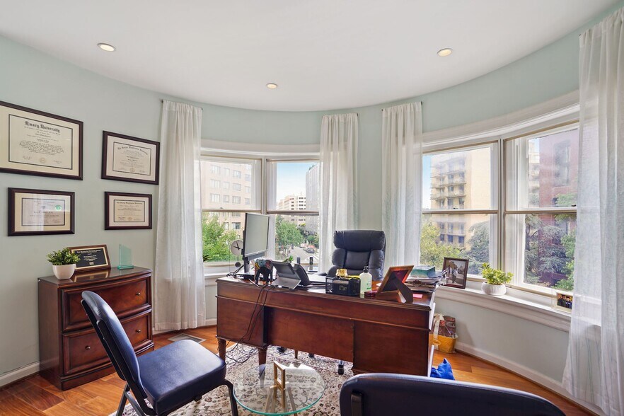 More Photos Of 1011 New Hampshire Ave NW, Washington Office For Lease