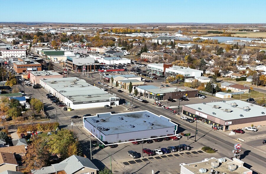 More Photos Of 4716 50 Av, Bonnyville Storefront For Sale