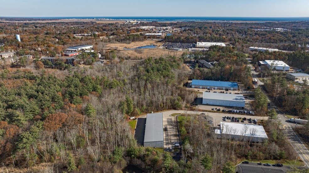 More Photos Of 95 Ledge Rd, Seabrook Service For Lease