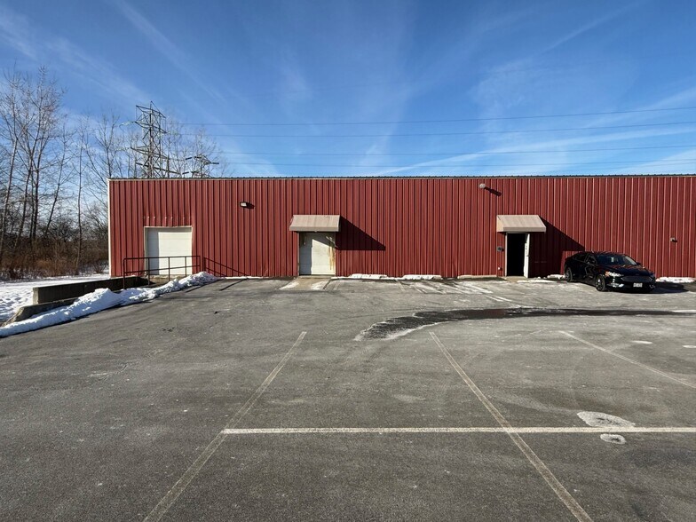 More Photos Of 572 3rd Ave Ext, Rensselaer Light Manufacturing For Lease