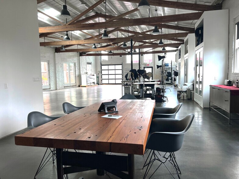 More Photos Of 76 Prince St, Kingston Storefront Retail Office For Sale