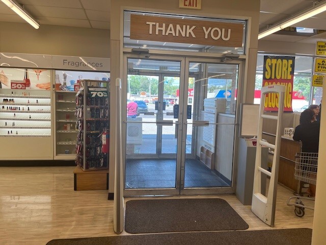 More Photos Of 1000-1032 E Cork St, Kalamazoo Unknown For Lease