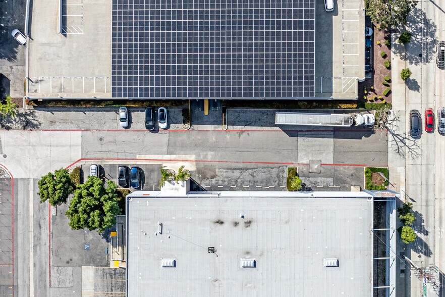 More Photos Of 6200-6280 Peachtree St, Commerce Unknown For Lease