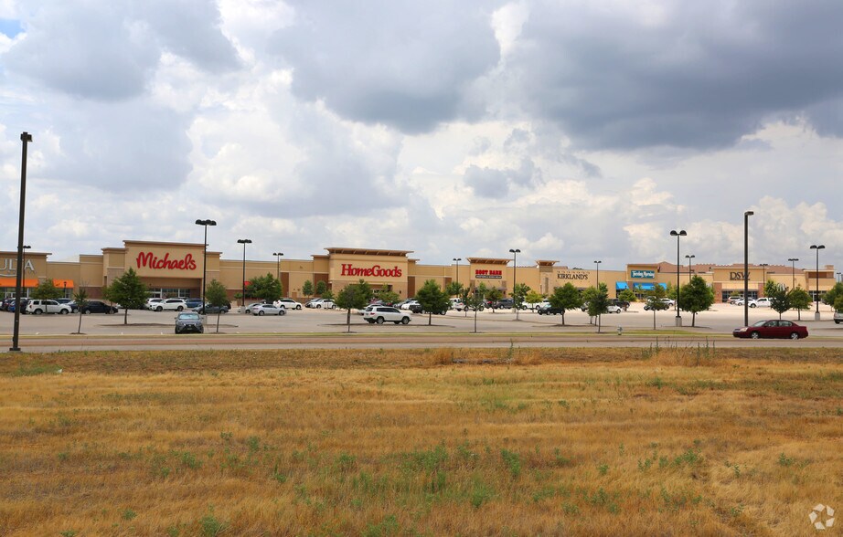 Primary Photo Of Hwy 121, Euless Unknown For Lease