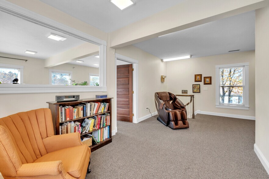 More Photos Of 1 Princeton St, Jefferson Restaurant For Sale