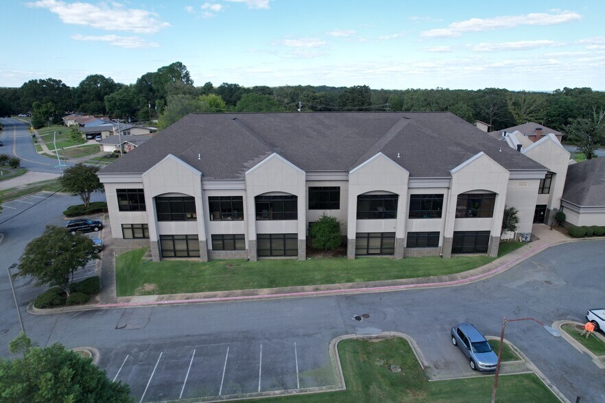 Primary Photo Of 2400 Crestwood Rd, North Little Rock Office For Lease