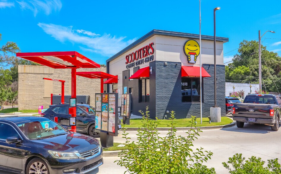 More Photos Of 1698 Poplar Ave, Memphis Fast Food For Sale