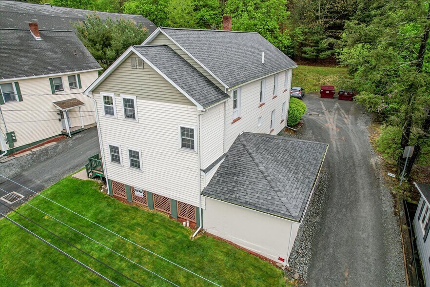 More Photos Of 141 Bellemonte Ave, Hawley Apartments For Sale