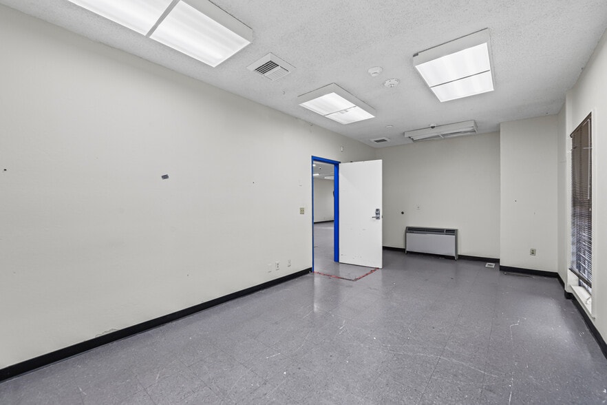 More Photos Of 300 Pendleton Way, Oakland Office For Sale