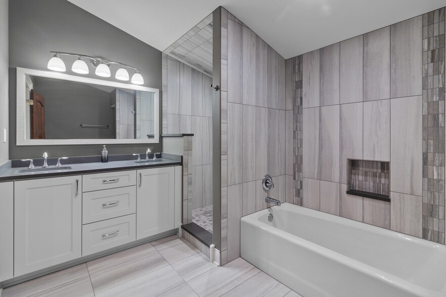 More Photos Of 8508 Il Route 120, Woodstock Specialty For Sale