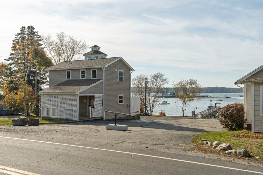 More Photos Of 47 & 49 Atlantic Avenue, Boothbay Harbor Flex For Sale