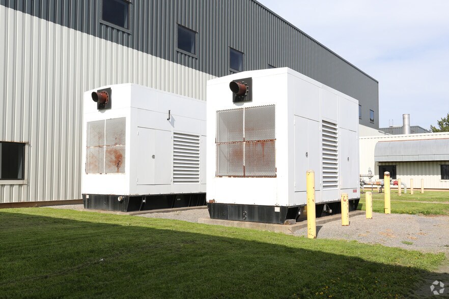 More Photos Of 2600 Manitou Rd, Rochester Research And Development For Sale