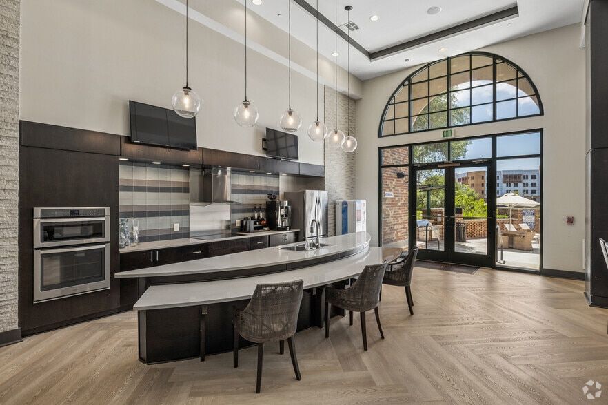 More Photos Of 211 River Landing Dr, Charleston Apartments For Lease