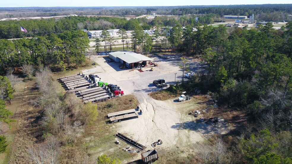 More Photos Of 17463 Interstate 45 N, Willis Industrial For Sale