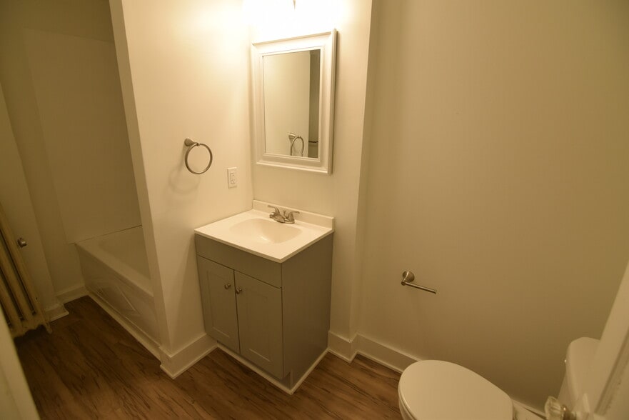 More Photos Of 9605 Lorain Ave, Cleveland Apartments For Sale