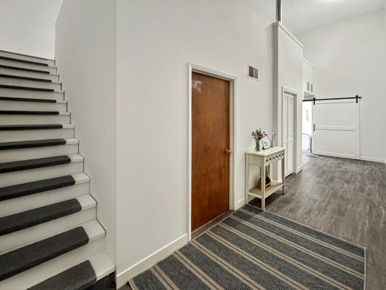 More Photos Of 1728 Sadler St, Sandusky Warehouse For Sale