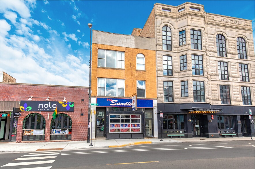 Primary Photo Of 3477 N Clark St, Chicago Bar For Lease