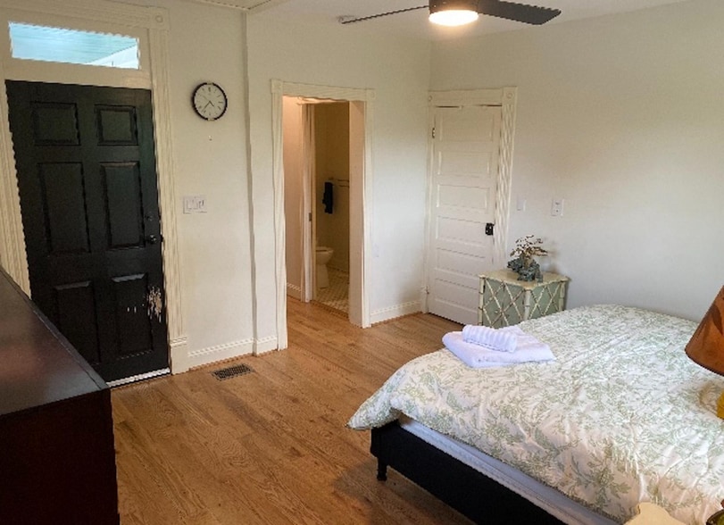 More Photos Of 294 Freshwater Cove Ln, Lovingston Hospitality For Sale
