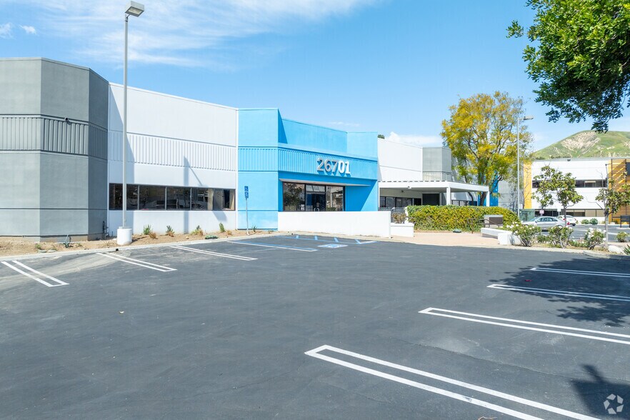 More Photos Of 26701 W Agoura Rd, Calabasas Flex For Lease
