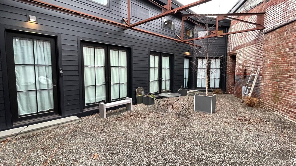 More Photos Of , Hudson Unknown For Sale